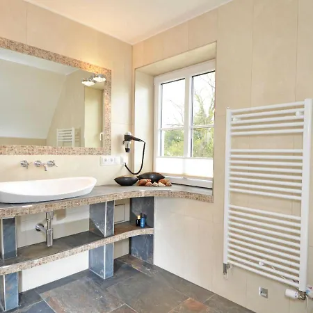 شقة Kapitans Hus - Haushalfte 01 Mit Kamin, Sauna, Wasserblick Gross Stresow