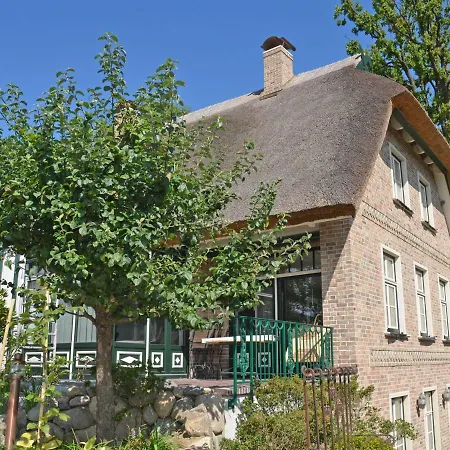 Kapitans Hus - Haushalfte 01 Mit Kamin, Sauna, Wasserblick * Gross Stresow
